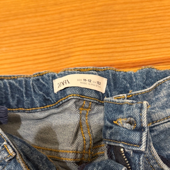 Zara - Picture 2 of 3